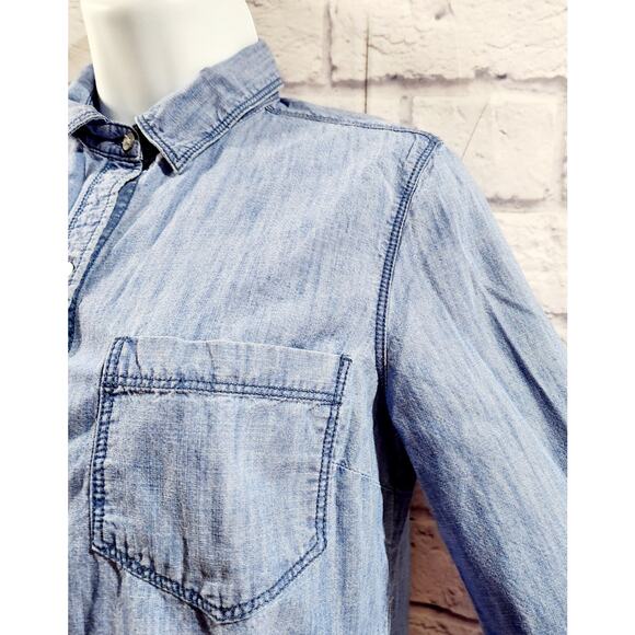 Old Navy Blue The Classic Shirt Button Up Long Sleeve Top Small Lightweight - Picture 2 of 5